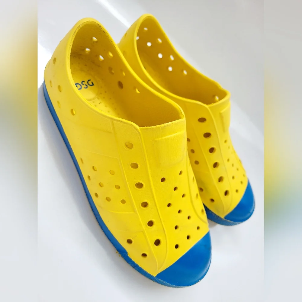 DSG Kid's Water Shoes Slip on Lightweight Perforated EVA Yellow/Blue 3-4Y